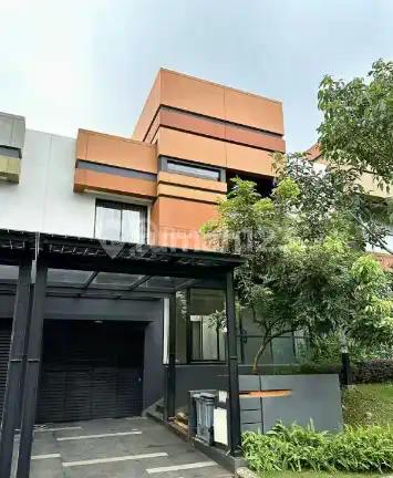 Rumah 2Lantai Siap Huni di Symphonia Cluster Mozart Harga 4,8Miliar Nego