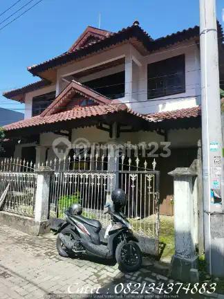 Rumah dijual dekat banyak kampus di Pogung baru Sleman yogya, cocok untuk Kost-an