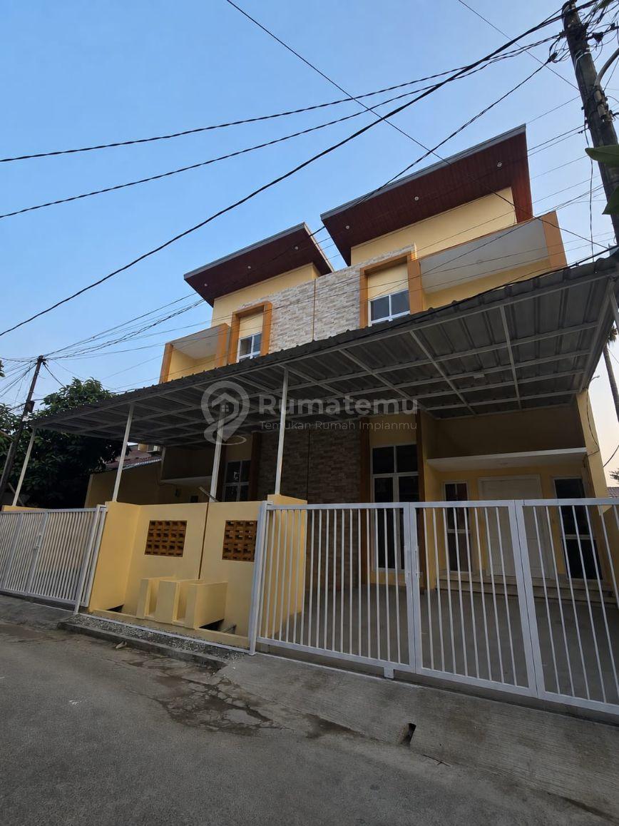 Rumah Baru Minimalis Semi Furnish. Harapan Indah 