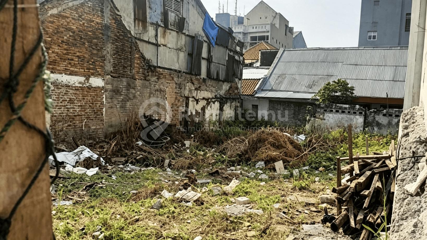 JUAL TANAH DEKAT PERMUKIMAN TEMPAT STRATEGIS DI AREA GAJAH MADA, KEAGUNGAN, TAMAN SARI, JAKARTA