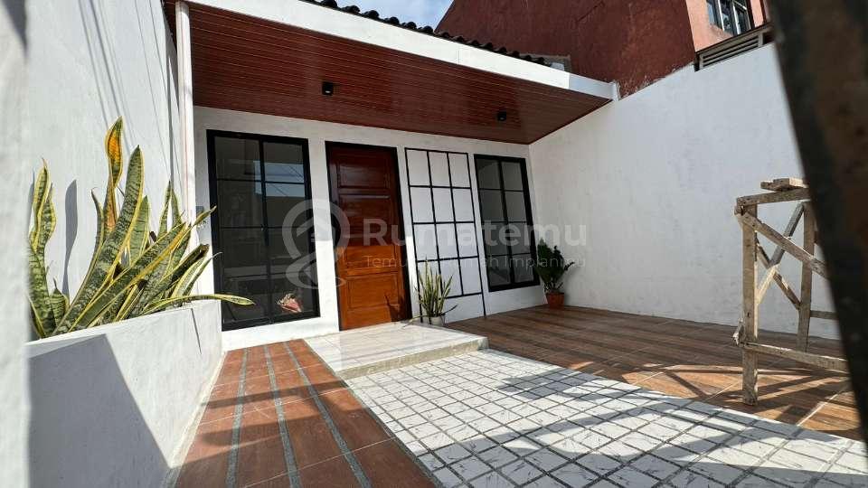 Rumah dijual di Puri Bintaro Indah, Jombang, Ciputat, Tangsel Dekat stasiun sudimara