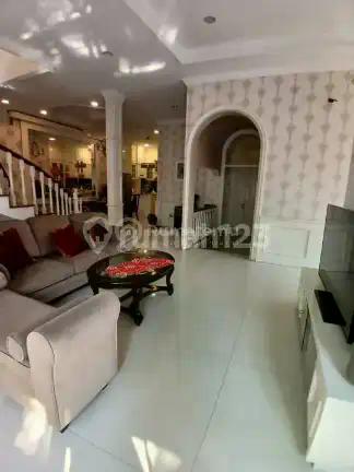 Rumah Mewah Ditaman Grisenda Pik Kapuk Jakarta Utara