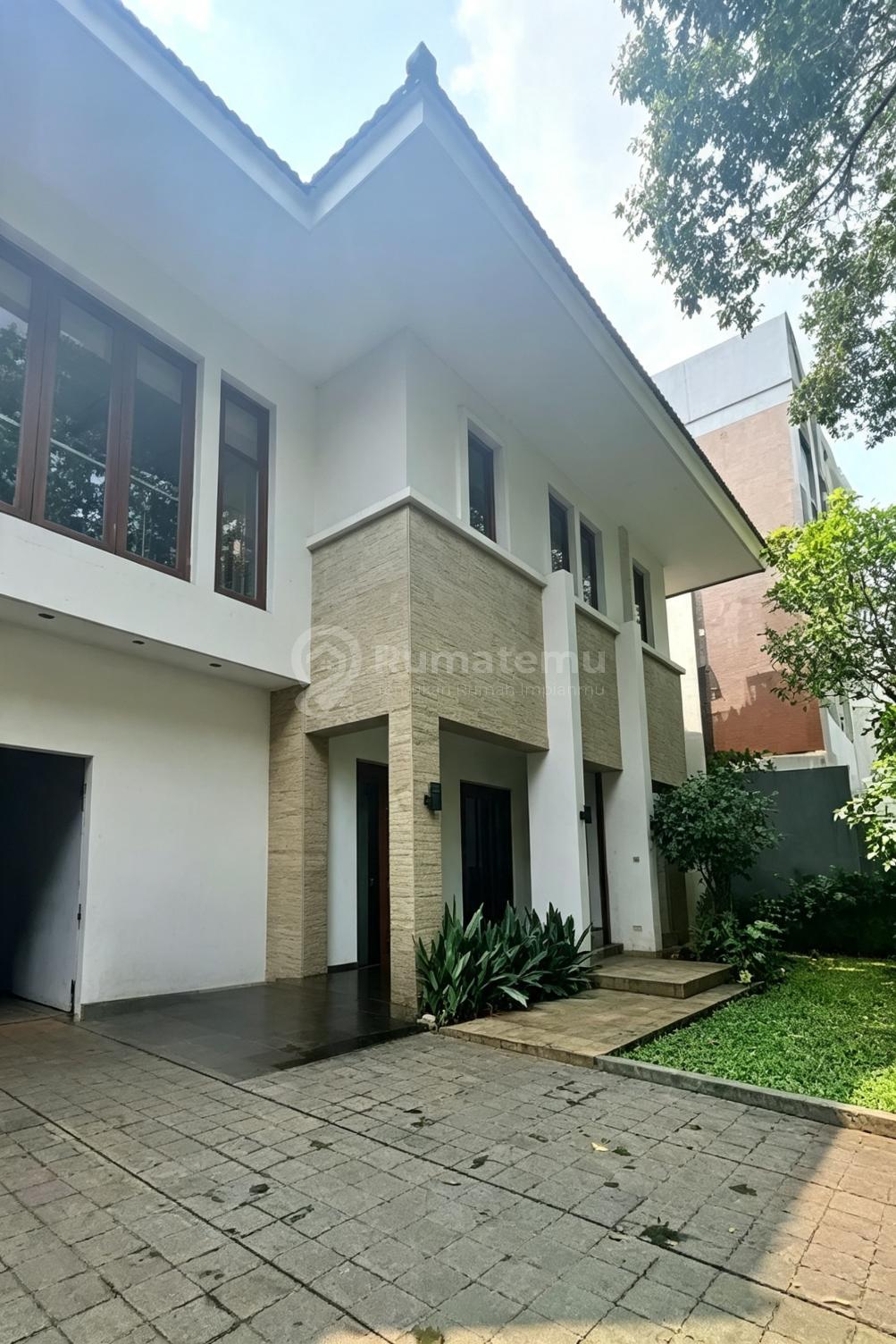 Rumah 2 Lantai Terawat bisa KPR Kerinci Kebayoran Baru Jak Sel
