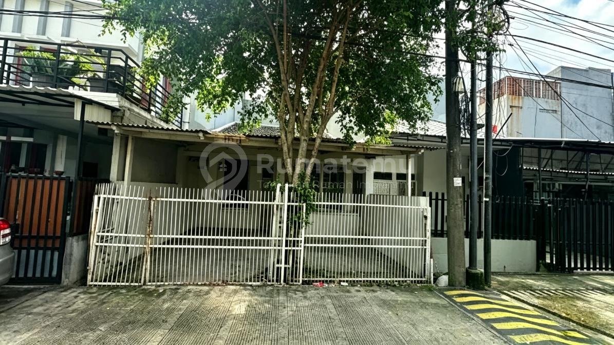 Rumah Jalan 2 Mobil Bebas Banjir Belakang Mall Mkg Gading Indah