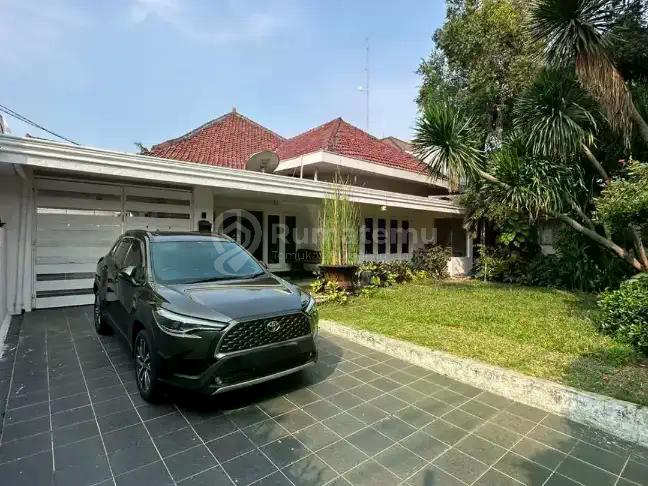 For Sale:  *Rumah Asri Jl. Ki Mangunsakoro, Menteng Jakarta Pusat*