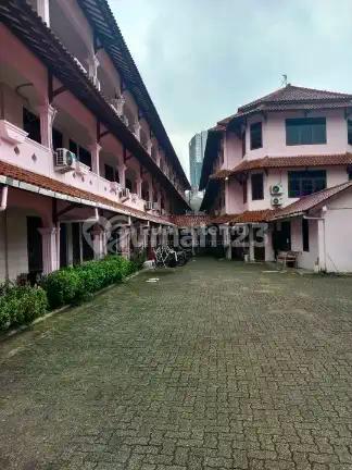 Tanah Berikut Bisnis Kos-Kosan Dekat Universitas Indonesia