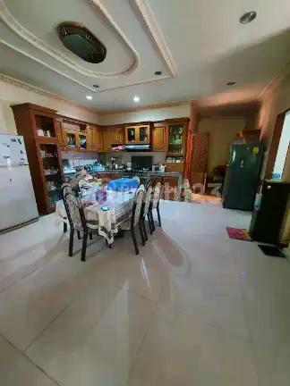 Rumah Hoek Kopyor Barat Kelapa Gading Luas 221