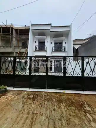 Rumah Baru Dalam Komplek di Duren Sawit Jakarta Timur