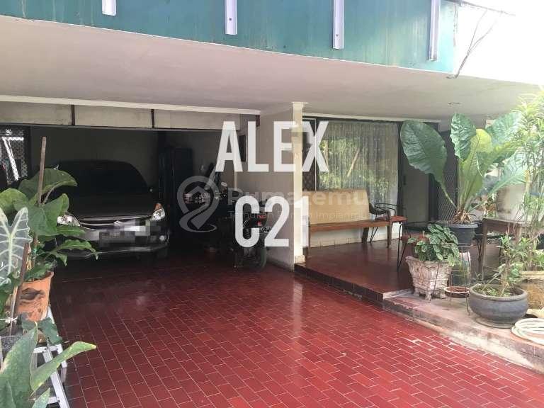Jual rumah dengan akses 2 jalan mobil BU di Kalibata, Pancoran, Jakarta Selatan