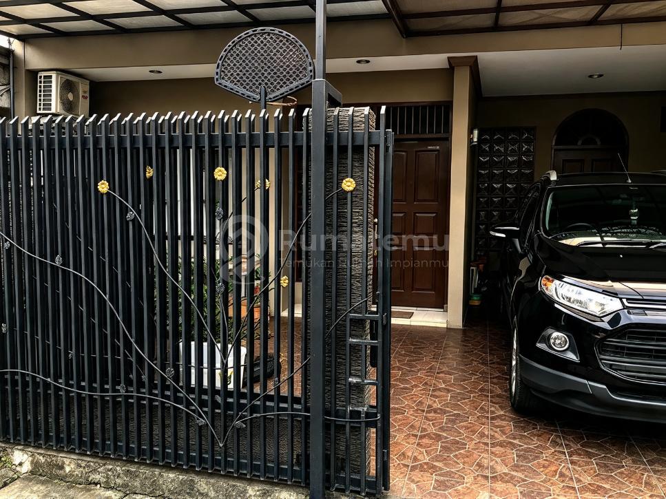 Dijual Rumah 2 Lantai Lokasi di Bintaro Jakarta Selatan