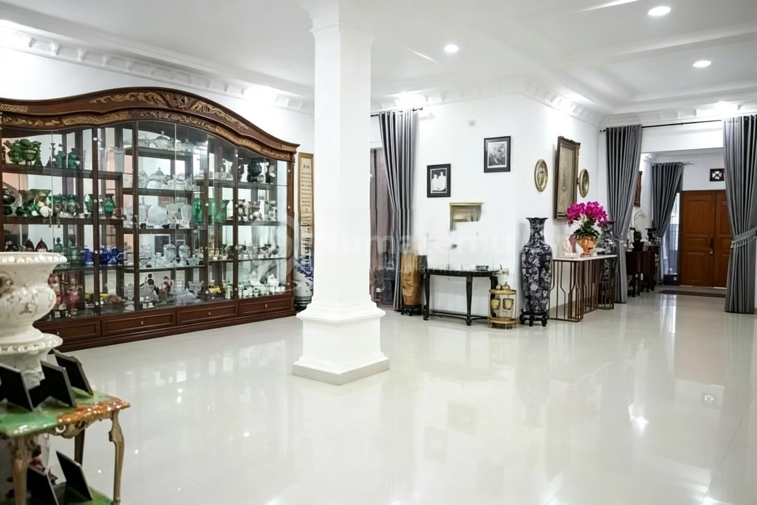 Kebon Jeruk [RUMAH]: Dijual - Dekat RS Permata Hijau-Baru Renov