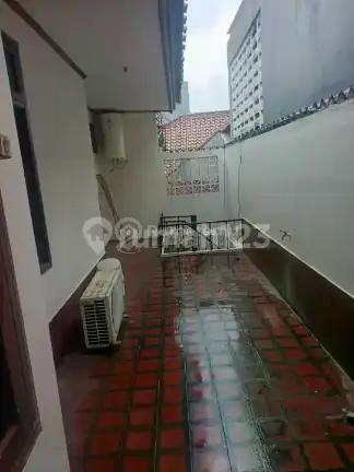 Rumah Hook di Komplek Lebak Lestari Indah