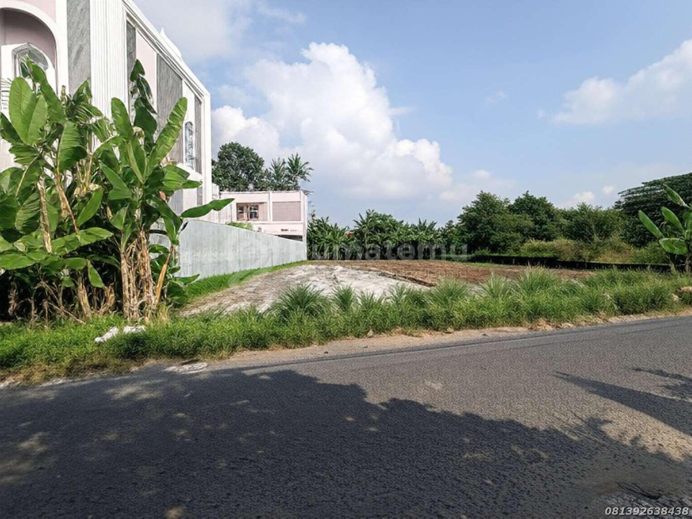 Tanah Sleman Jogja Dekat RS UAD Maguwoharjo Jalan Utama Aspal SHM