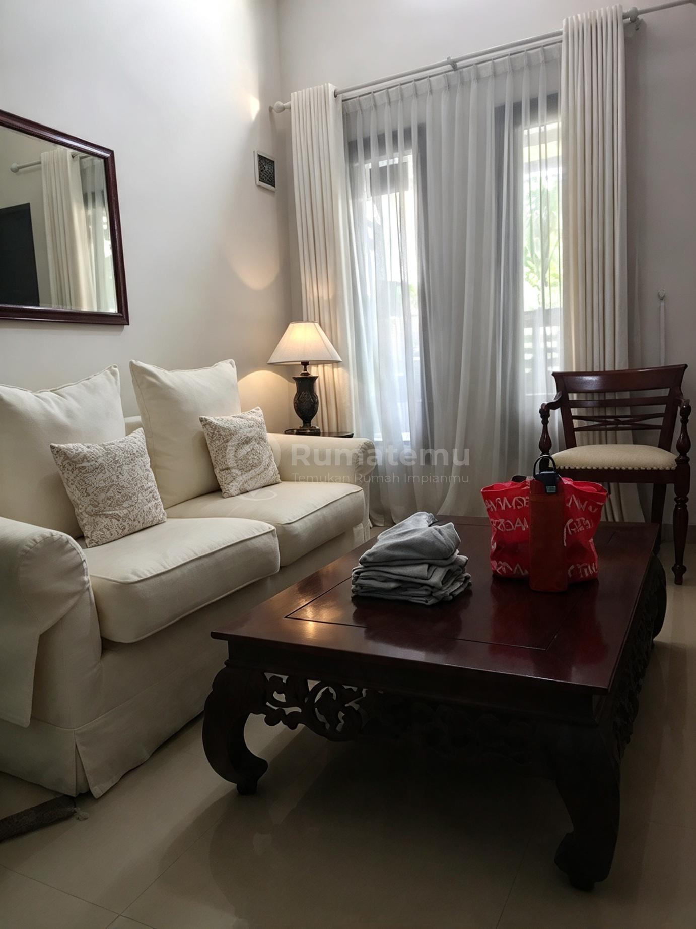 Rumah Bagus Unfurnished SHM Jagakarsa, Jakarta Selatan
