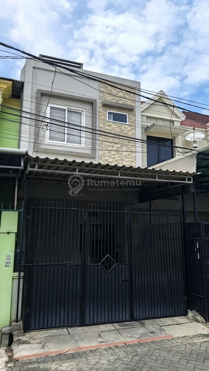 Dijual Rumah Bebas Banjir Lokasi Strategis Di Taman Palem