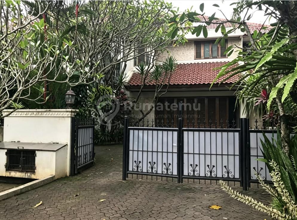 Dijual Rumah Lingkungan Nyaman Dan Asri Untuk Lokasi Bagus di Cilandak
