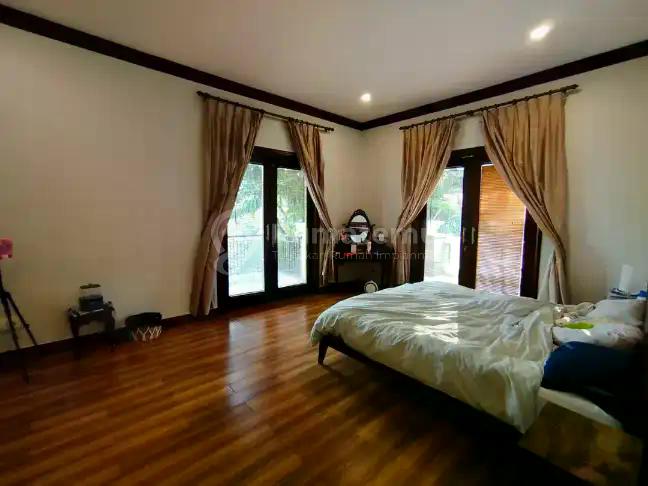 DISEWAKAN Rumah Bali Style di dalam Cluster di Kemang Jaksel