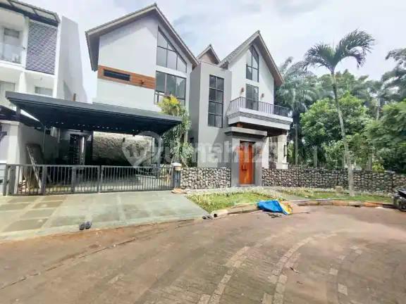 Rumah 3 Lantai di Puspitaloka Bsd City, Fasum Luas Rp 11,8 Miliar