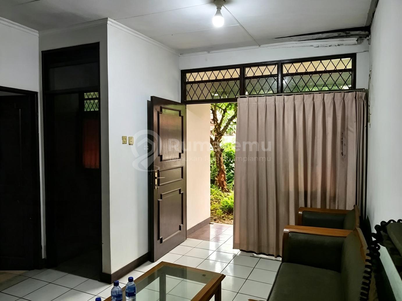 Dijual Rumah di Griya Loka BSD