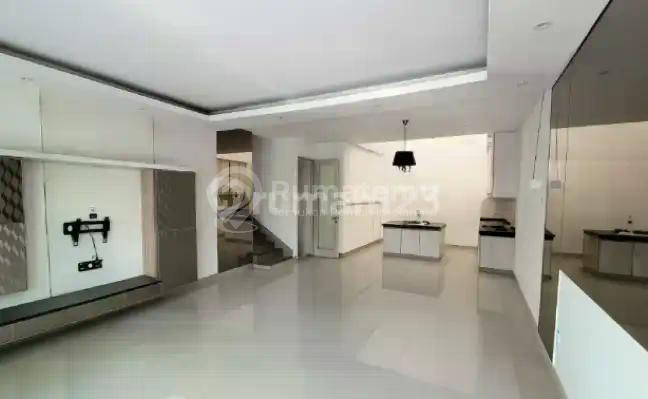 Rumah di Layar Permai Pik