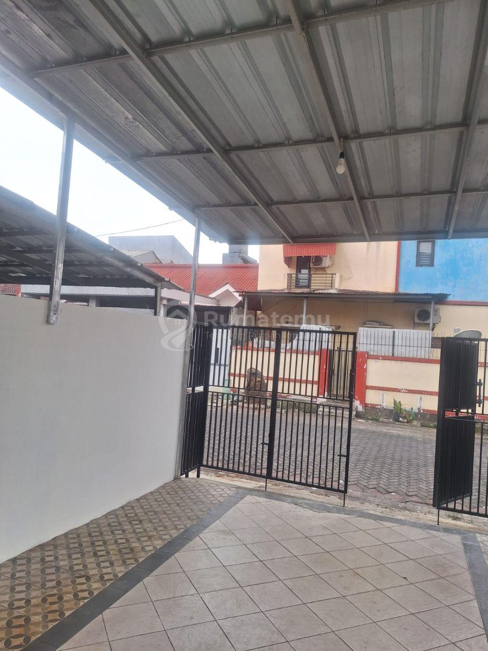 Rumah 2,5 Lantai Nyaman Siap Huni Lokasi Strategis di Puri Gardenia Kalideres Jakarta Barat