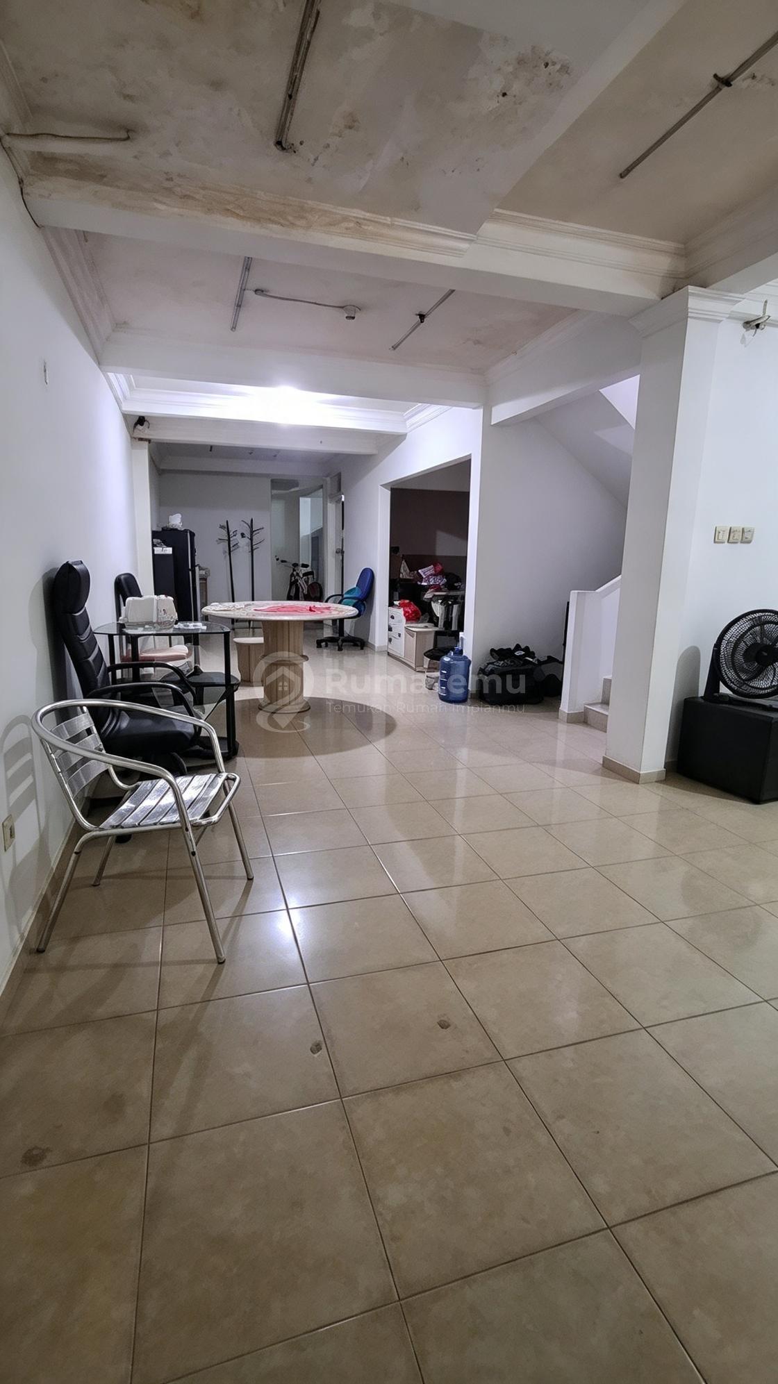 Dijual Rumah 2,5 Lantai Cocok Untuk Usaha, Kelapa Gading, Jakut S9653