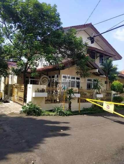 Jual rumah di dalam komplek dan Siap huni di Komplek Larangan Indah Ciledug Tangerang