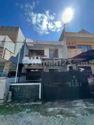 Di Jual Rumah 2 Lantai di Taman Palem Lestari Cengkareng Jakarta Barat