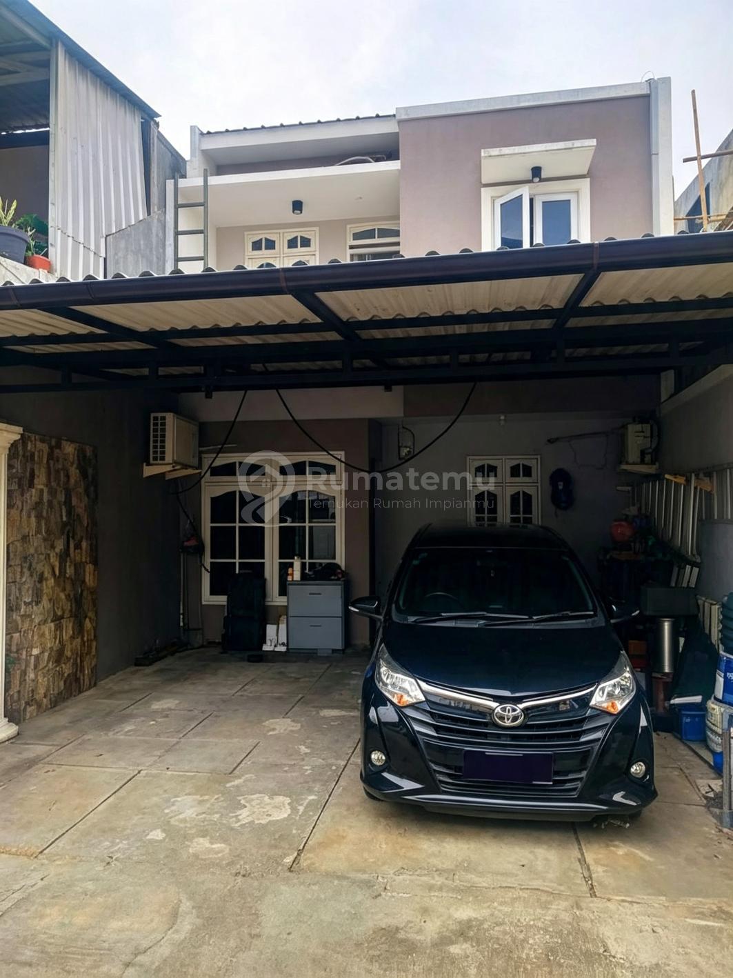 Dijual rumah komplek di area Pulomas Mudah ke transportasi umum, Kayu Putih, Pulo Gadung