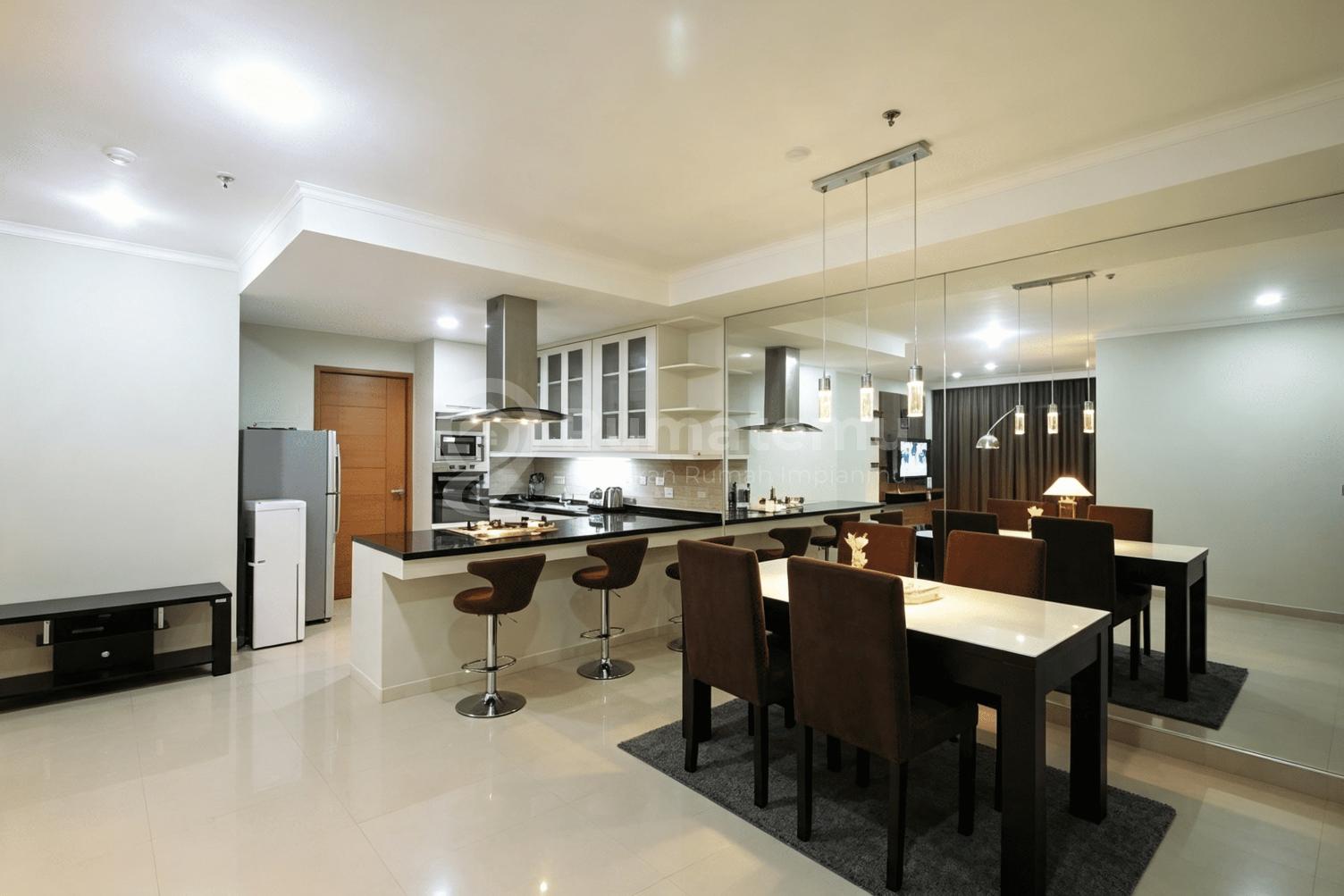 Dijual dan Disewakan 3+2 join unit Apartement Hampton’S Park dek Semi furnished