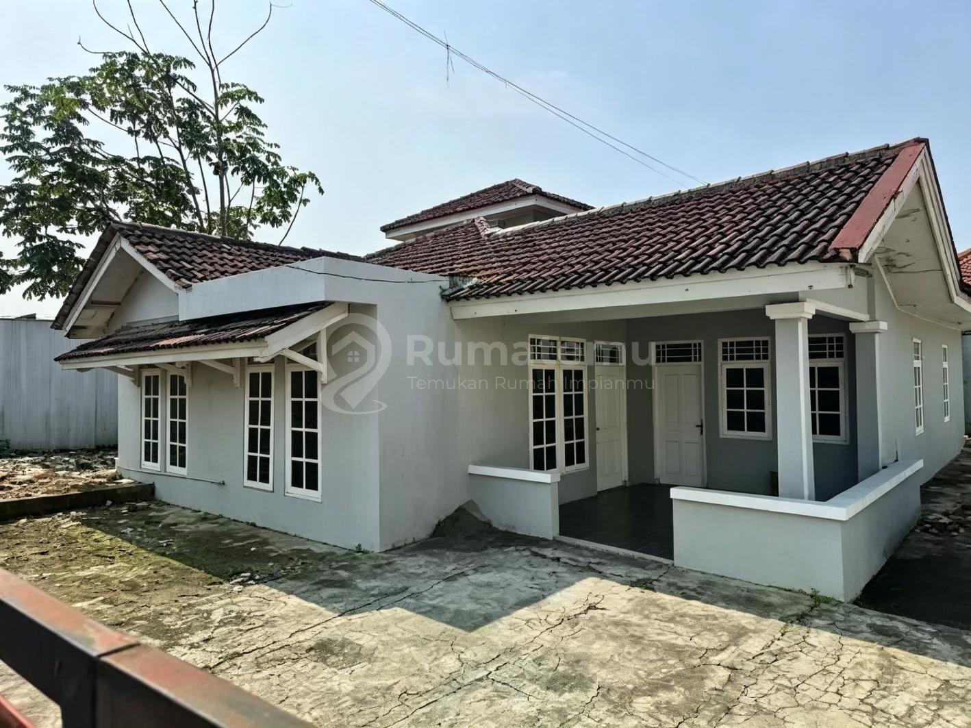 Rumah 1 Lantai 5 Kamar Tidur SHM bisa KPR Bank Pamulang Barat