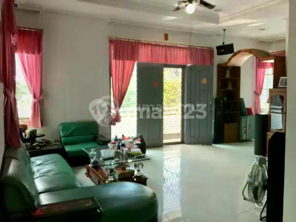 Rumah di Muara Karang