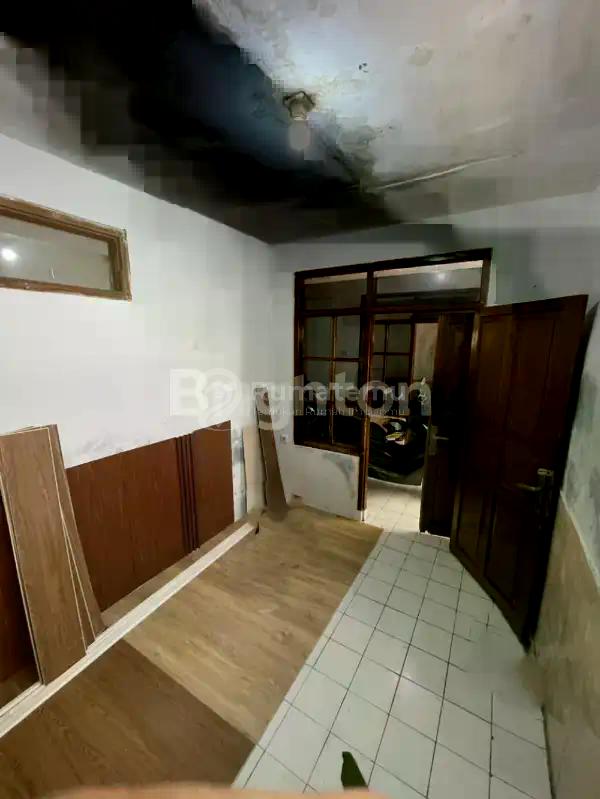 Jual GANG JURANG 3, JALAN JURANG, CIPAGANTI, SUKAJADI RUMAH 4BR 98M2 DI GANG JURANG, JALAN JURANG, CIPAGANTI, SUKAJADI, BANDUNG, SHM