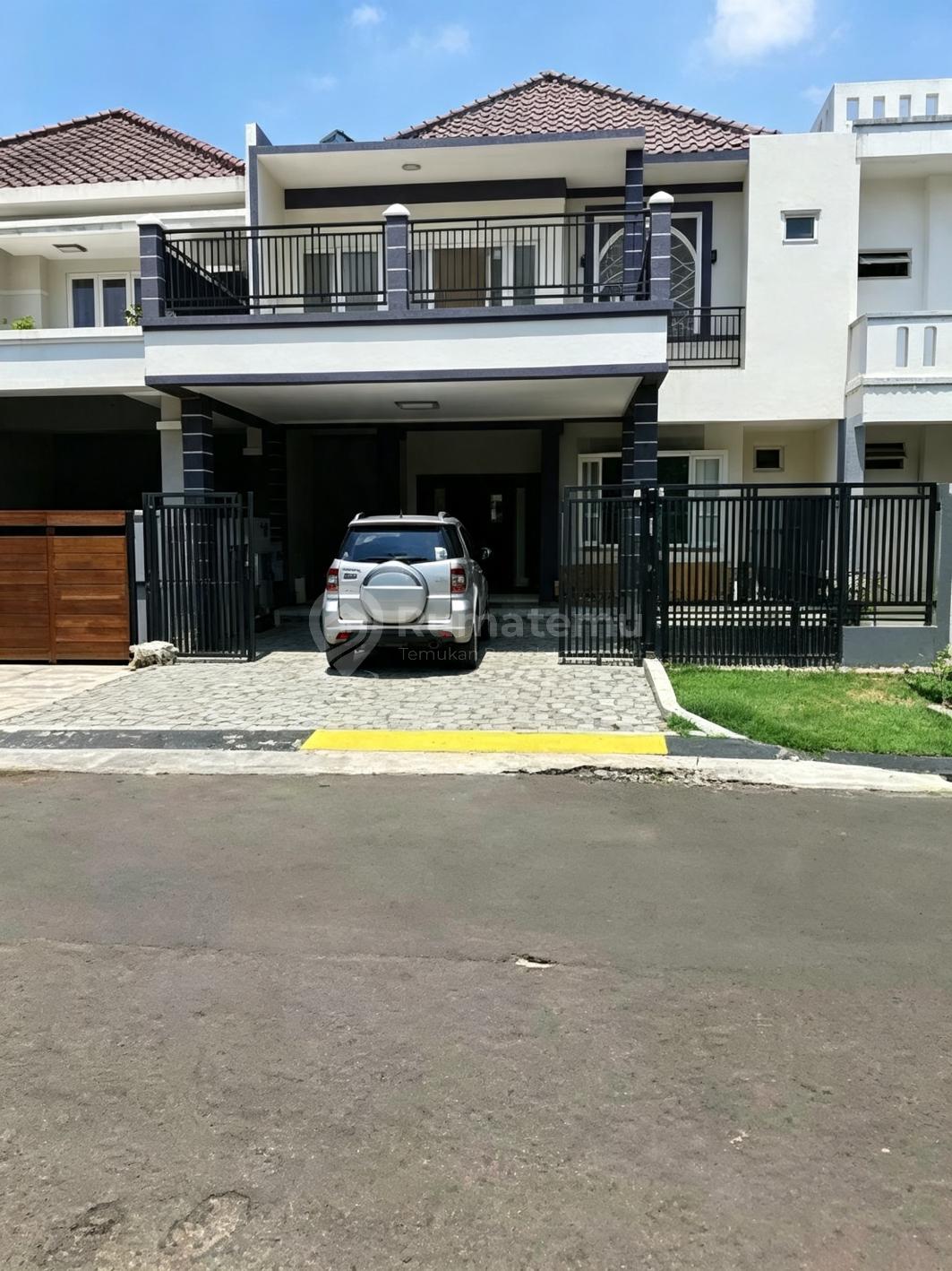 Rumah Bagus Siap Huni di Legenda Wisata Cibubur