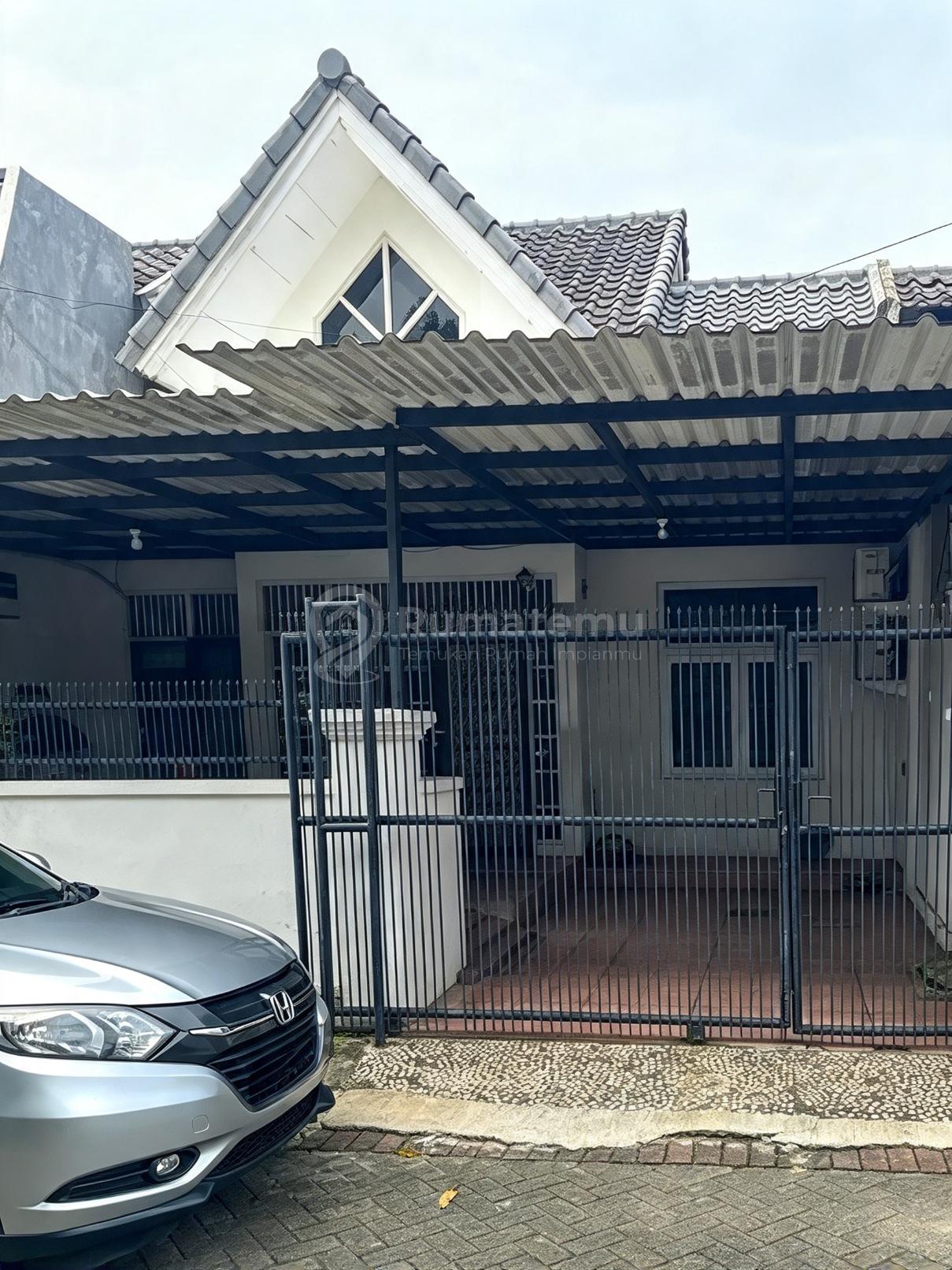 Citra 2, Kalideres, Jakbar..Dijual Rumah 1 1/4 Lantai, Harga Dibawah NJOP, NJOP 2026 3,3M, Siap Pakai, Semi Furnished, Listrik 3.300 Watt, Air Pam, Hadap Barat Daya, Carport 1 Mobil, Akses Jalan 2 Mobil, Shm.-Re0826 | Rumah123