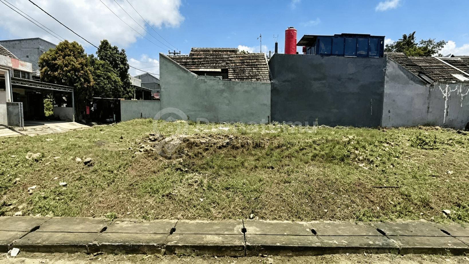 Kavling kotak lebar 4,5 meter boulevard Cluster Taman sakura Bekasi