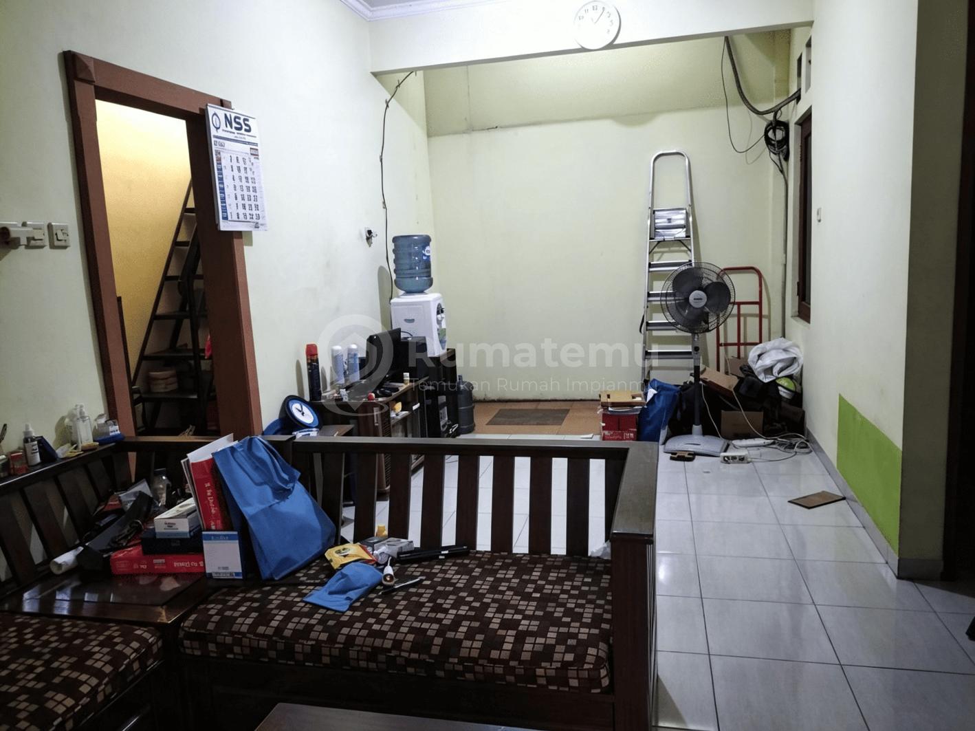 Di jual cepat rumah Bukan daerah banjir di Perumahan kimia Farma Di Duren Sawit