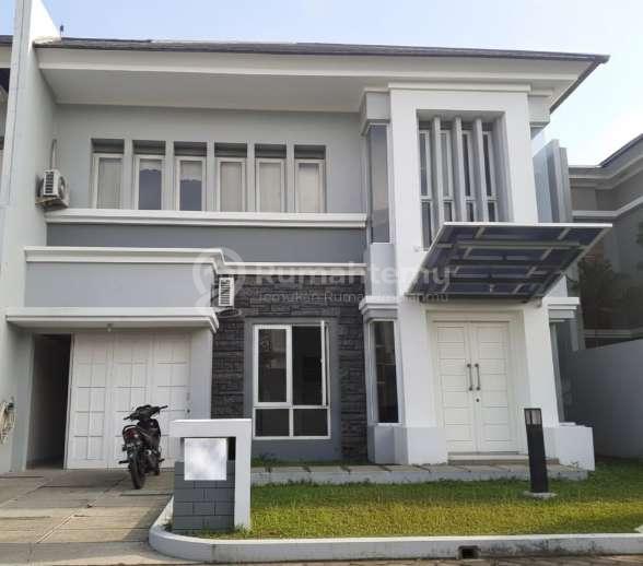 Dijual Rumah cantik di Kota Wisata Cibubur  