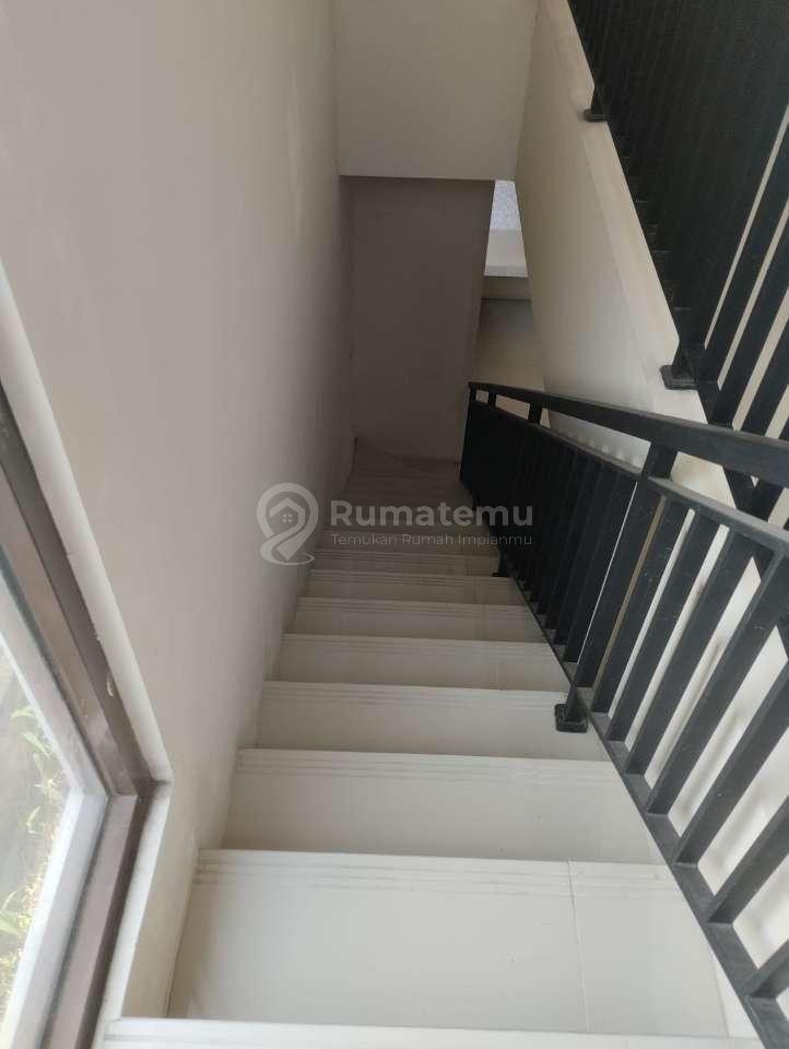 Rumah Siap Huni Cluster Depan Sentul City, Dekat ke Ah Poong