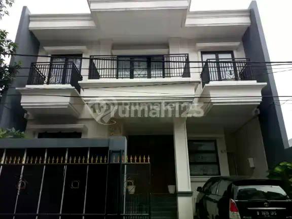 Jual Rumah di Sunrise Grden Jakarta Barat. Lebar 10