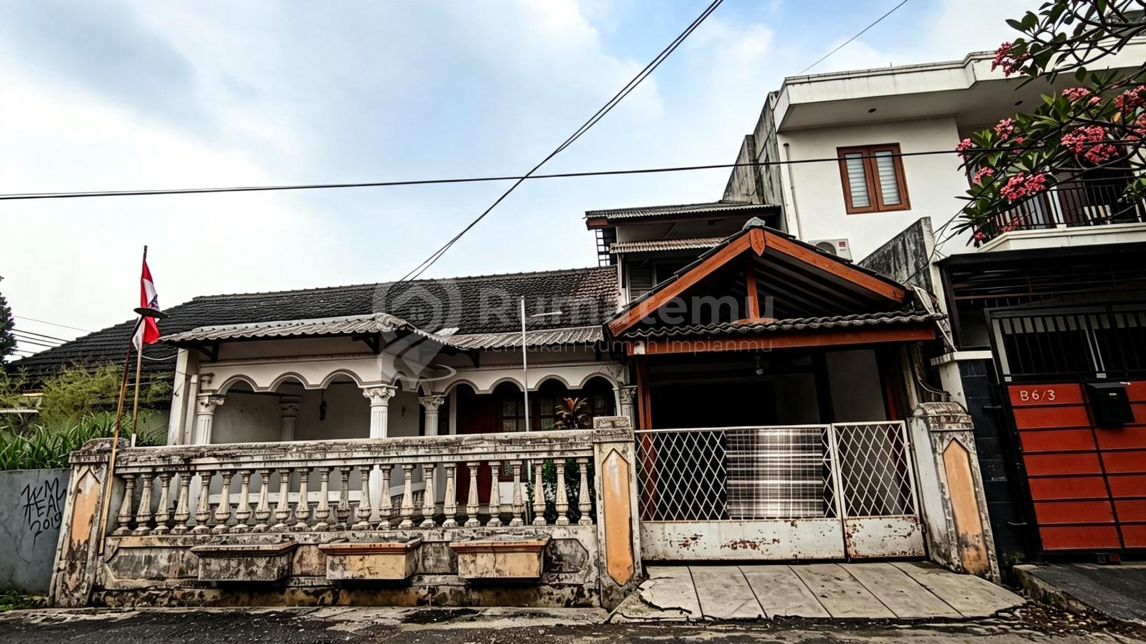 Dijual rumah lama 1.5 lantai komplek di Serua Indah, Ciputat, Tangsel