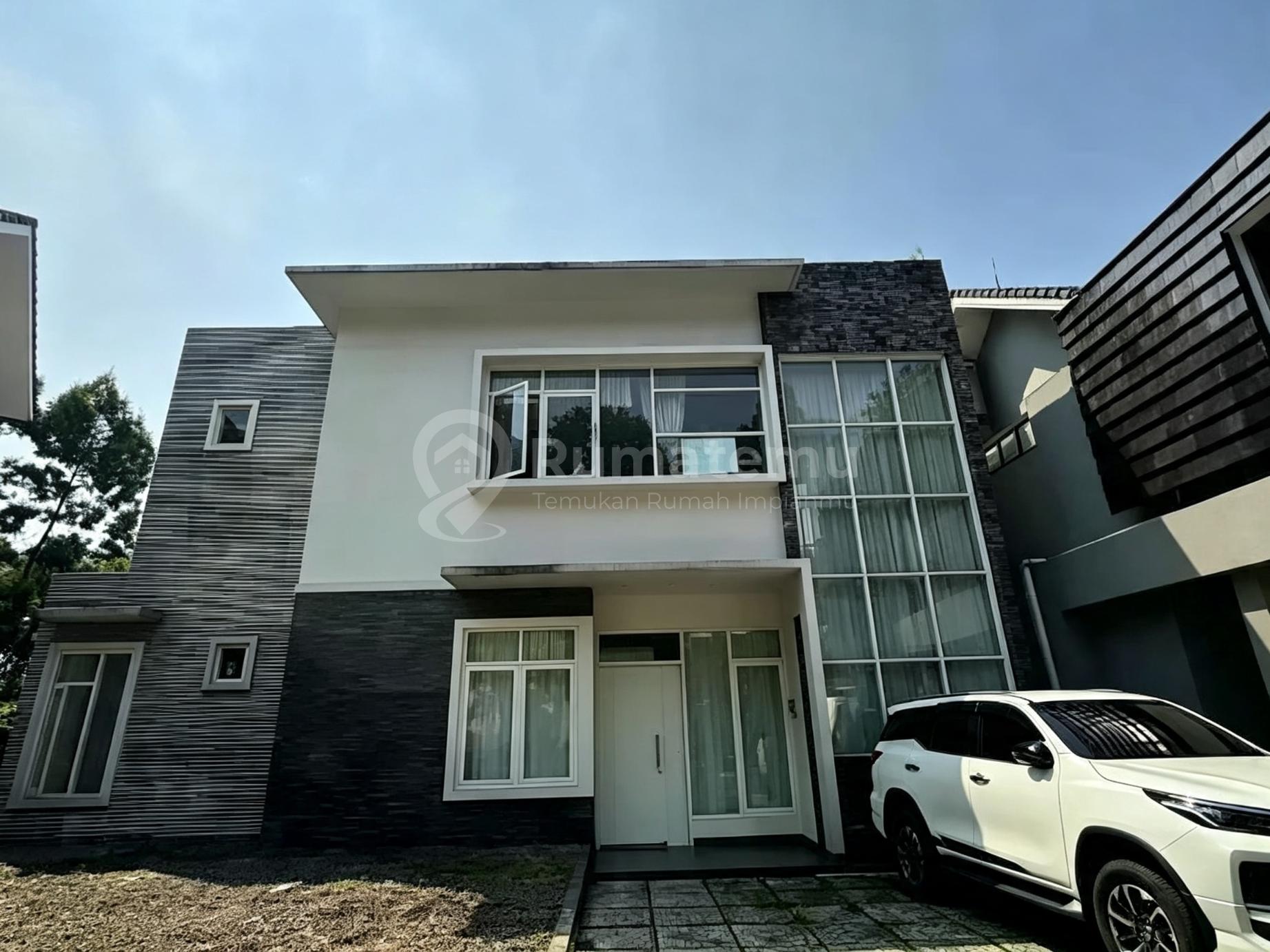 Rumah Siap Huni Backyard Luas View Golf Sentul City, Bogor