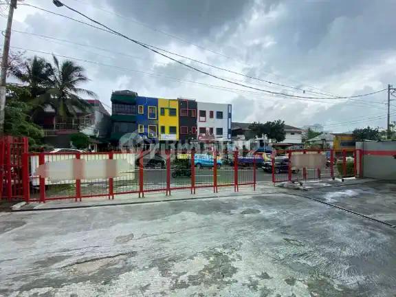 Tempat Usaha Cuci Mobil /Carwash Depan Jalan Utama 2 Arah Kemanggisan Jakarta Barat