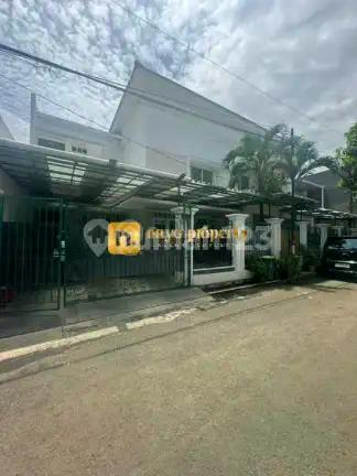Rumah Bagus Tanah Luas Dalam Komplek di Rawamangun Jakarta Timur