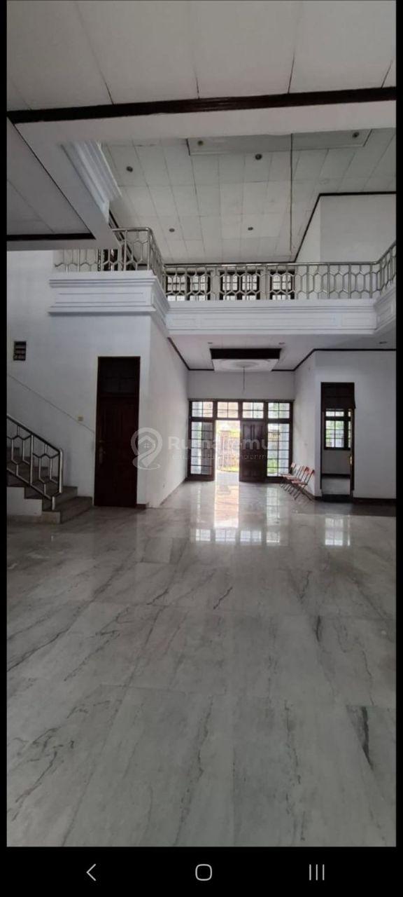 RUMAH DIJUAL DAERAH PONDOK INDAH 2 TINGKAT