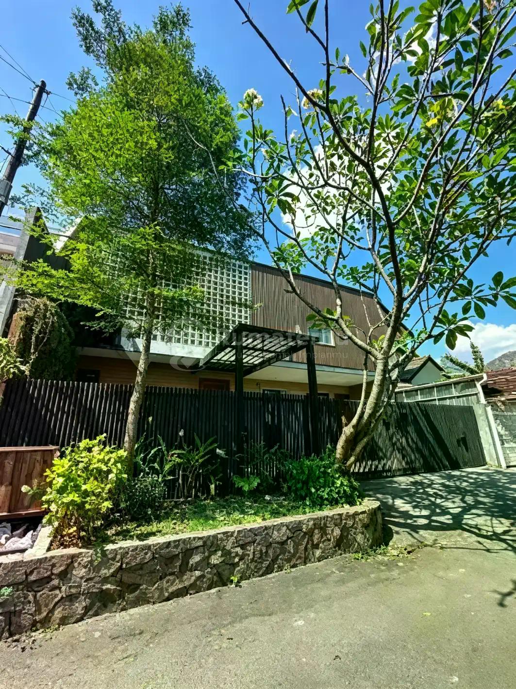 Rumah Brand New Dalam Komplek Lebak Bulus