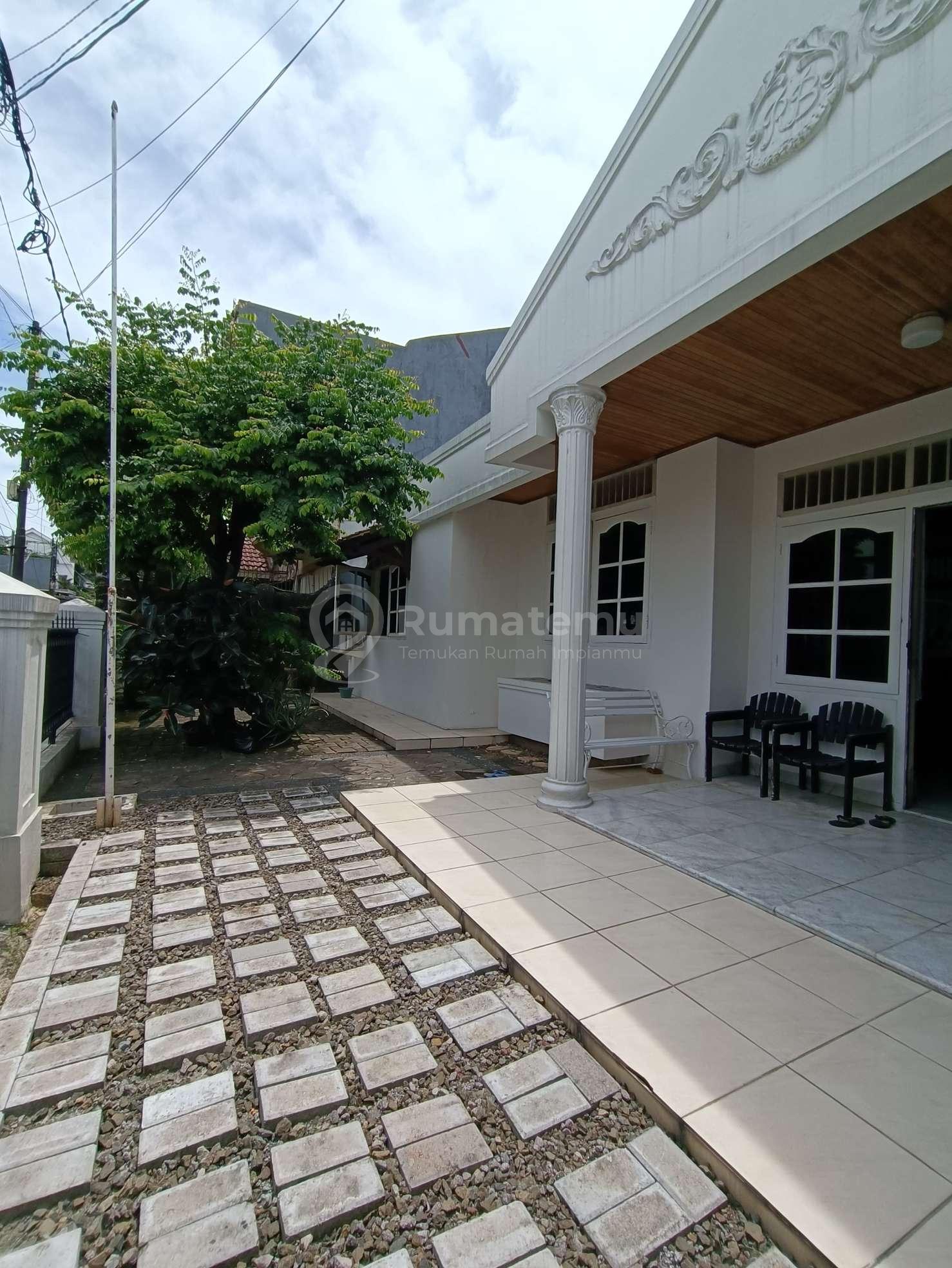 Dijual rumah Dekat dengan Univ. Bina Nusantara, Kampus Kijang diarea komplek di area Kemanggisan, Palmerah
