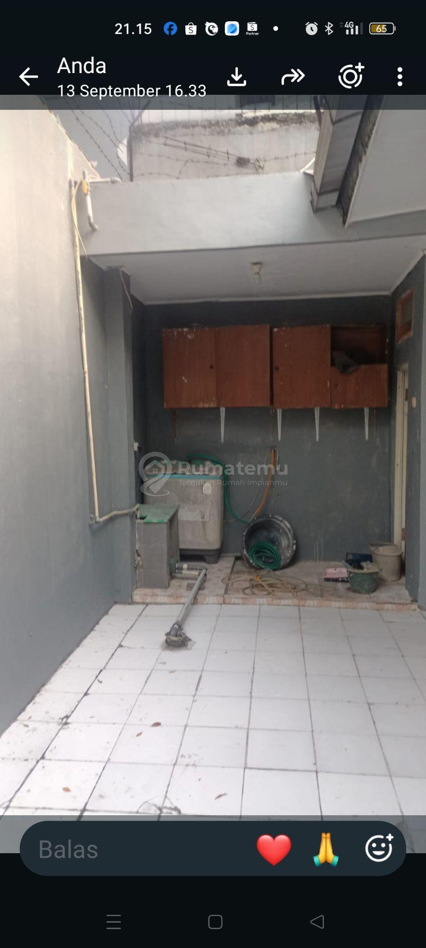 Rumah besar dan nyaman ditempati