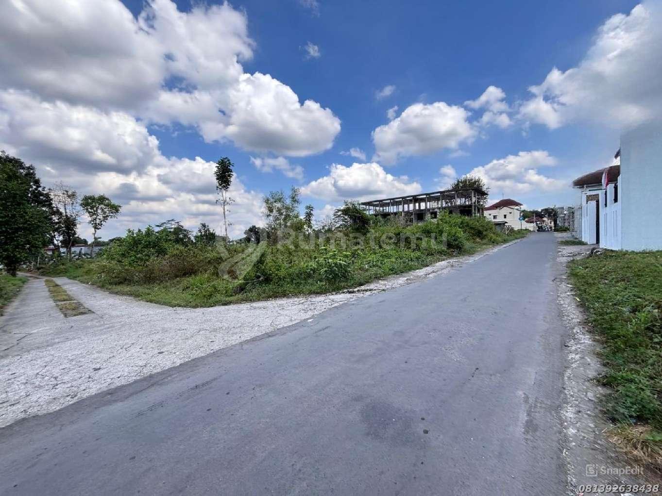 Dijual Tanah Ring 1 UII Jogja, Komplek Kost Eksklusif Strategis