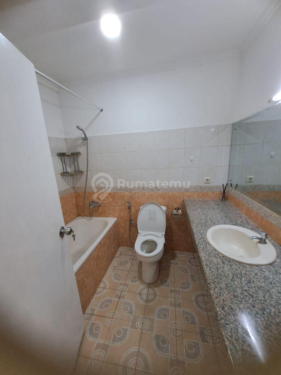 Hunian Asri Siap Sewa Di Area Kebayoran Baru 